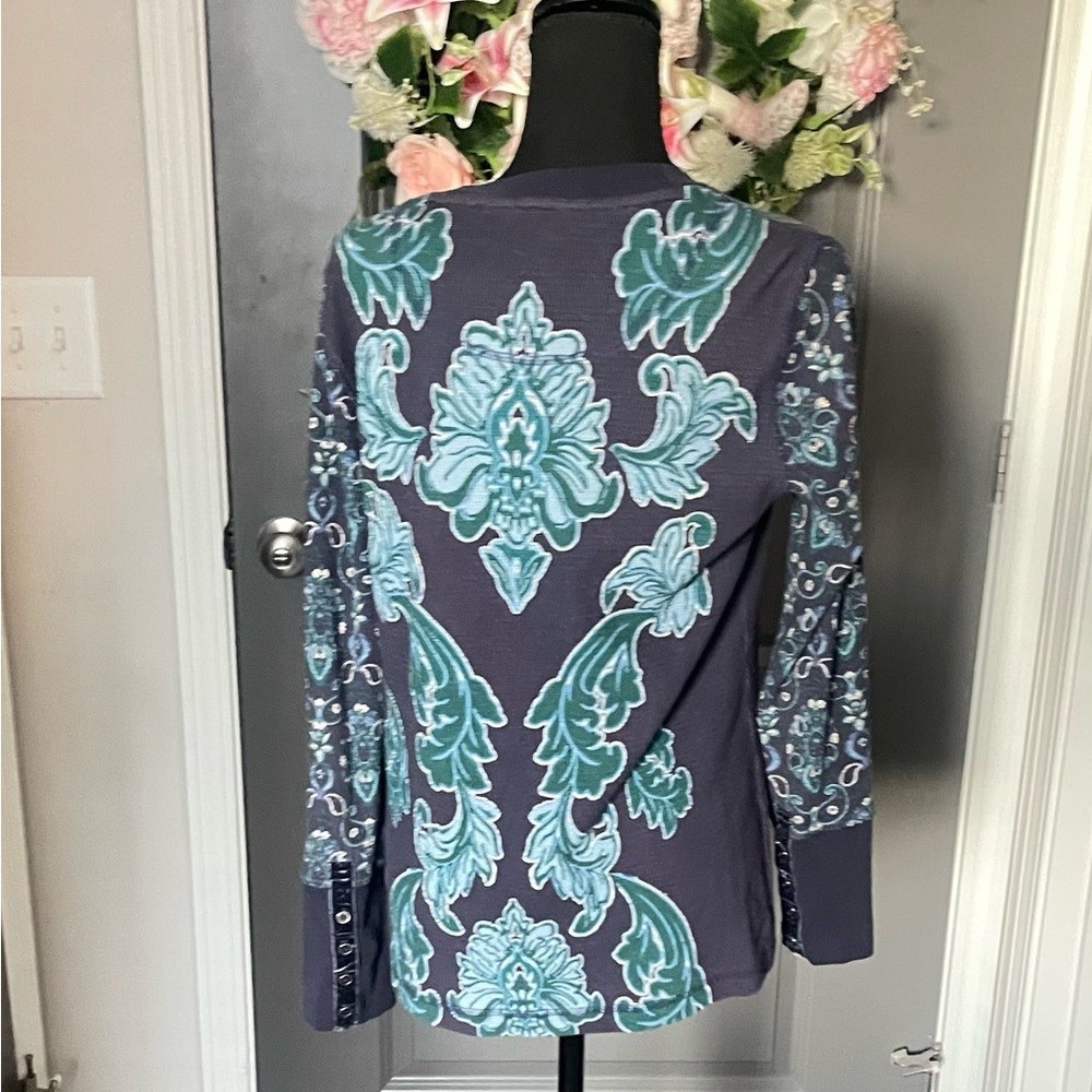 Sundance Blue and Green Patterned Waffle Knit Top Size Large